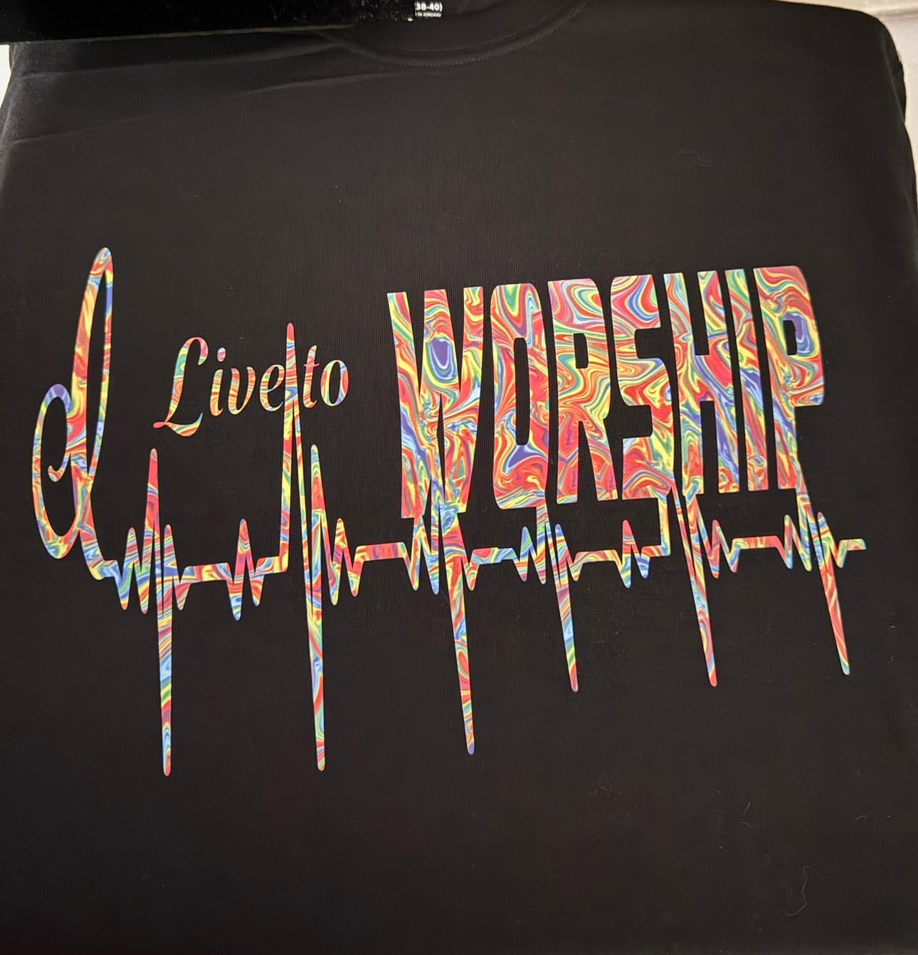 I live to worship-come in different water fall colors when ordered